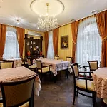 Luxury Boutique Andreevskiy Гостьовий будинок Львів