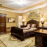Гостьовий будинок Luxury Boutique Andreevskiy 4*