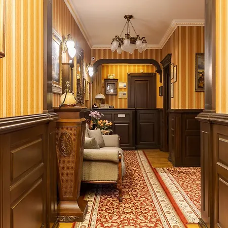 בית הארחה Luxury Boutique Andreevskiy לבוב