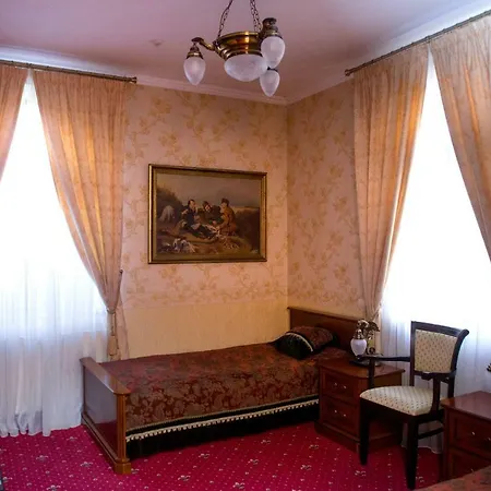 Luxury Boutique Andreevskiy 4* לבוב