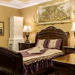 Luxury Boutique Andreevskiy 4*
