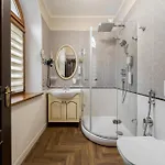 Luxury Boutique Andreevskiy 4*