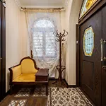 Luxury Boutique Andreevskiy 4*