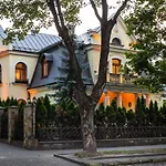 Luxury Boutique Andreevskiy 4*