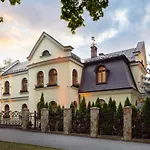 Luxury Boutique Andreevskiy 4* Leopoli
