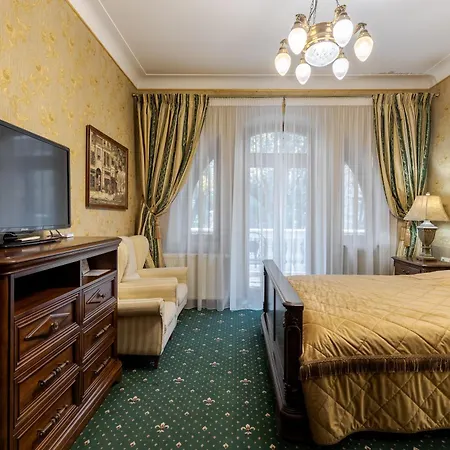 Luxury Boutique Andreevskiy Pensionat 4*
