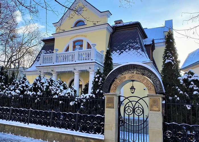 Luxury Boutique Andreevskiy リヴィウ