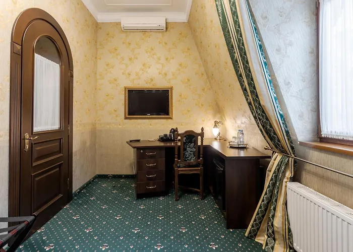 ゲストハウス Luxury Boutique Andreevskiy 4*