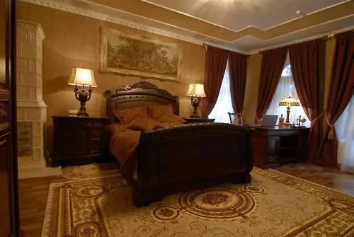 Luxury Boutique Andreevskiy 4*